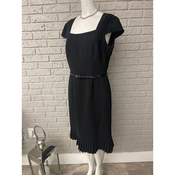 Studio Tahari Short Sleeve Black Belted Pleated Hem Sheath Dress Size 10 - Picture 3 of 8